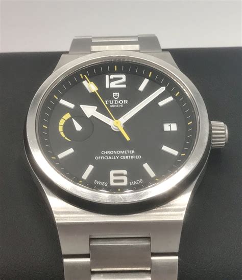 tudor north flag 91210n.